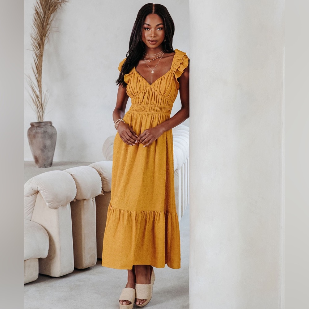 BNWT Vici Georgiana, textured, ruffle, midi dress mustard size small $82